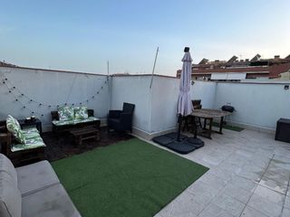 Àtic a Carrer de joaquín costa 106. Ático de 2 habitaciones con balcón y terraza privativa de 34 m²