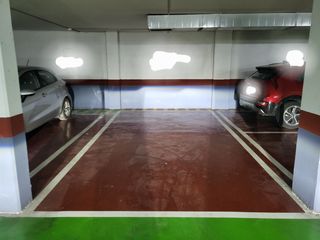 Miete Autoparkplatz in Carrer barcelona 44. Plaza parking amplia de 24m2 en parking con videovigilancia