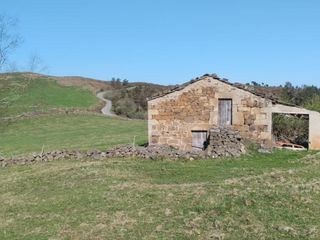 Dúplex a Plaza doctor madrazo 19. Oportunidad:  venta de casa rústica/cabaña pasiega registrada co