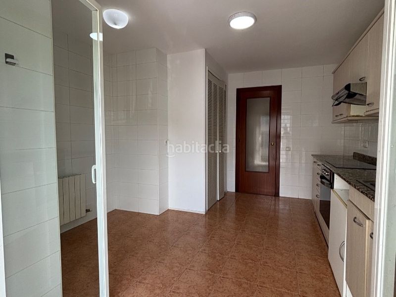 Foto d58cf587-ad69-47d6-8f15-41f992f472db. Pis a passeig andalusia 17 a Franqueses del Vallès (Les)