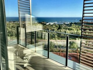 Piso en Paseo de la plana 12. Espectacular piso de obra nueva en teià con vistas al mar, dos p