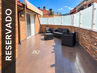 Dúplex a Carrer de josep anselm clavé 40. Ático dúplex en el centro de castellar del vallès con terraza y