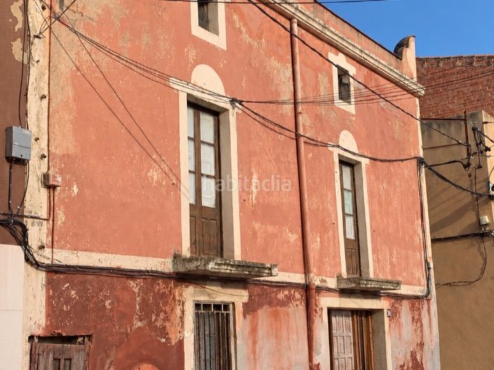 Foto 3aa44104-93d9-476b-9d0e-da3a36899ee5. Masia a carrer major 30 a Rourell (El)
