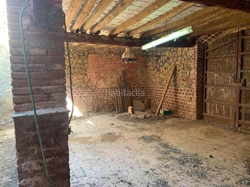 Foto ae1f72b1-7c21-4539-89e4-83c4b3f85db0. Masia a carrer major 30 a Rourell (El)