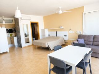 Apartament a Avenida salvador ferrandis 52. Apartamento en los pinos a 50 m del mar · vistas al mar · trast