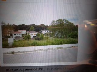 Terreno residencial en Puigmal 15. Excelente situacion