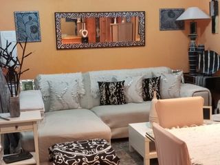 Appartement à Pintor rosales 12. Piso muy bonito mucha luz