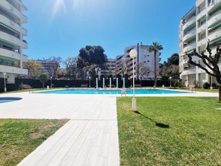 Etagenwohnung in Carrer de joanot martorell 1. Piso ideal para vacaciones