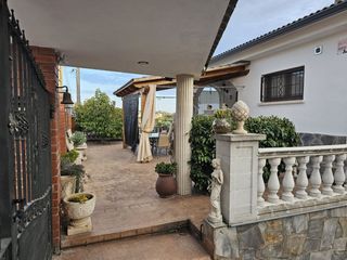 Maison à Carrer del bages 13. Casa 4 vientos, vivienda en planta!!!