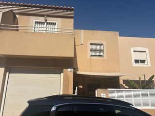 Zweistöckige Wohnung in Calle pasionaria 19. Dúplex en venta en calle pasionaria, 19, la gangosa vícar
