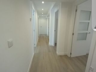 Rent Flat in Avenida reyes católicos  1. Tlisto para estrenar, totalmente reformado, cuarta planta, muy l