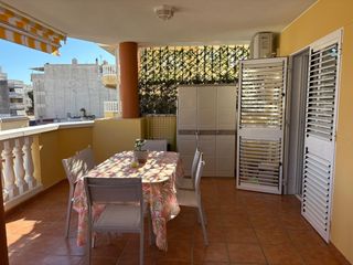 Etagenwohnung in Carrer santa pola 11. Piso en moncofa playa con 3 dormitorios, 120 m2. construidos y u