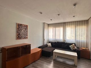 Flat in Riera de can toda 35. Piso reformado, totalmente exterior, para entrar a vivir