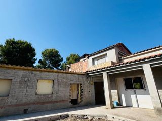 Masia a Carrer antoni gaudí 17. Finca con gran potencial