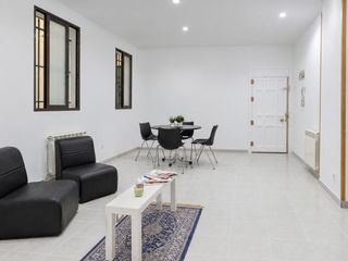 Planta baja en Calle de bretón de los herreros 2. Compra en chamberí y ahórrate la comisión de inmobiliaria