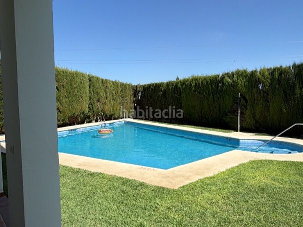 Foto 72805585-2c53-4142-b71d-400cb1d3b021. Semi detached house in médico rafael molero cabrilla 12 in Posadas
