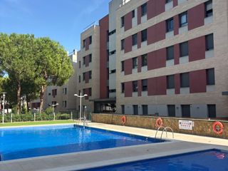 Pis a Fenals 24. Se vende piso con parking incluido en fenals, lloret de mar.