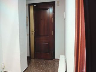 Pis a Carrer de tres torres 10. Vivienda situada en zona tranquila, con todos los servicios cerc