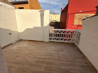 Maison jumelée à Genis ponjoan 6. Casa de pueblo reformada