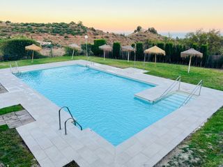 Lloguer Àtic a Calle estados unidos 27. Ático de ensueño con vistas al mar, piscina y garaje incluido