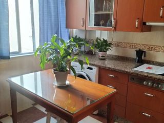 Flat in Calle esmeralda 7. Piso en las avenidas (pisos renfe)