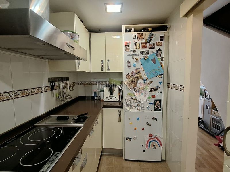 Foto c9655ca9-3f8b-498c-9947-3ff28e54a332. Duplex in calle torreblanca 1 in San Gil Sevilla