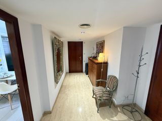 Apartament a Germanetes 10. Piso de alta gama, céntrico y con  buenas conexiones de enlace.