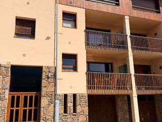 Pis a Calle morer 16. Acogedor apartamento de montaña reformado con balcón