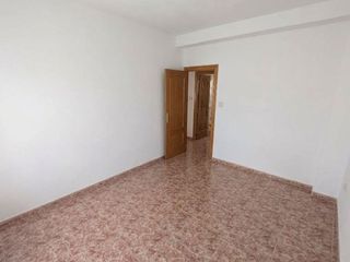Piso en Compositor albéniz  3. Piso en venta con garaje / almacén incluido