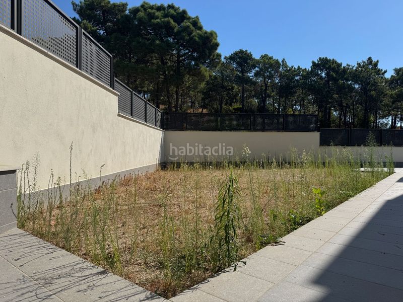 Foto f9a60b93-1d0d-489d-92c1-d5257c82167f. Casa adossada a carrer can pau valls 12 a Teià
