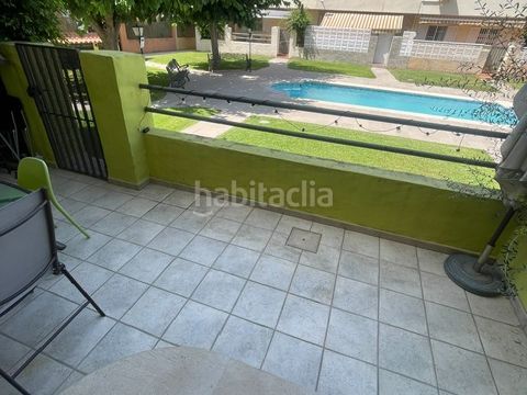 Foto 3447ac36-f5a5-437c-b71d-352be7c2518b. Casa adosada en calle padre damián 1 adosado en el Pueblo con entorno maravilloso en Eliana (l´)