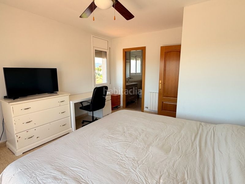 Foto 36d16721-b788-4ae6-bebd-3995997e89f0. Chalet en carrer josep carner 90 espectacular casa con piscina, jardín y una distribución perfecta en Lliçà d´Amunt