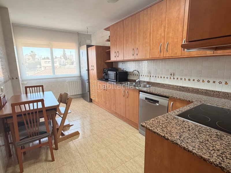 Foto c27db5f5-5a22-421c-97db-16ee122e10c0. Chalet en carrer josep carner 90 espectacular casa con piscina, jardín y una distribución perfecta en Lliçà d´Amunt