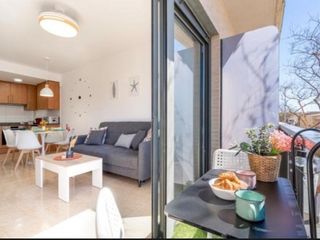 Lloguer Pis a Carrer sant miquel 152-b. Acogedor apartamento situado en el centro. piso alquiler tempora
