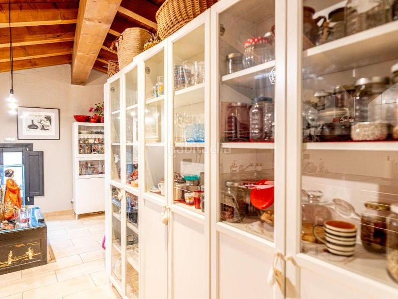 Foto 5b3f7a25-5c9b-41b0-b3c2-87428ed665b9. Piso en carrer major 4 piso con encanto y licencia turística vigente en una casa centenaria , completamente reconstruida. en Arsèguel