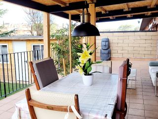 Ground floor in Carrer doctor gomis 12. Precioso bajo