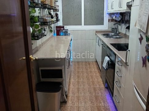 Foto d46a4be4-7d0a-4cd1-abbf-cdd20d844b6f. Etagenwohnung in carrer d'espronceda 44 in Poblenou Barcelona