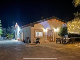 Casale in Carrer major 1. Finca ecuestre de 1 ha con licencia para 35 caballos. ideal cent