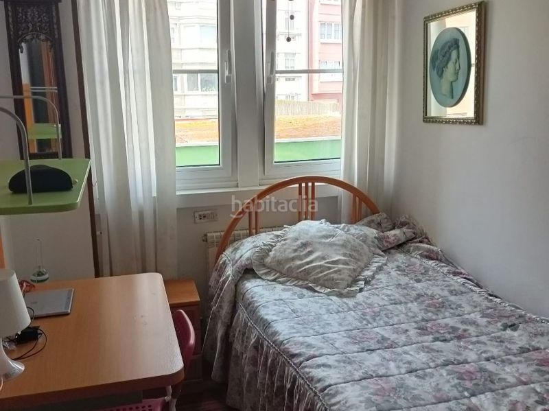 Foto 922b6139-1e19-4990-9cbc-f26c5dba87c2. Miete etagenwohnung in rúa do socorro 3 in Monte Alto - Zalaeta - Atocha Coruña (A)