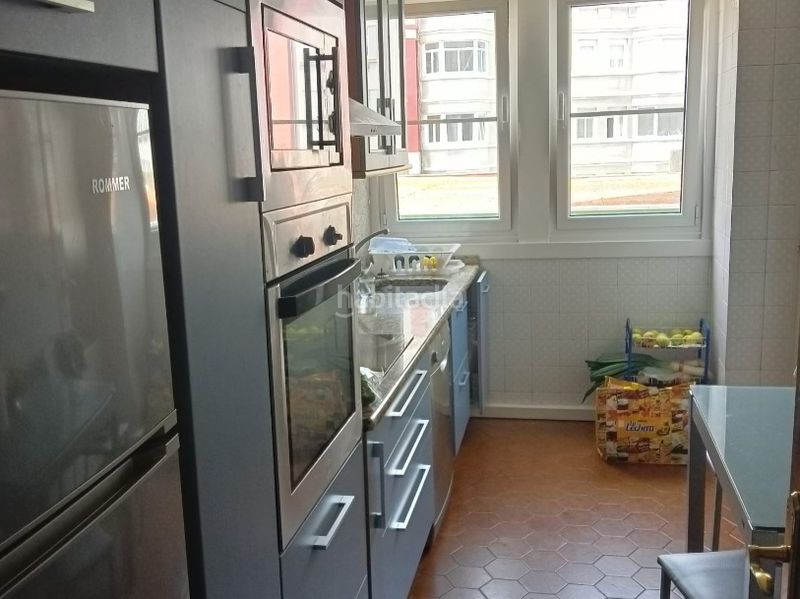 Foto bb077832-2f47-4ea6-821f-dc167b1b281e. Miete etagenwohnung in rúa do socorro 3 in Monte Alto - Zalaeta - Atocha Coruña (A)