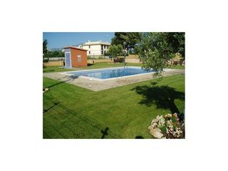 Piccolo appartamento in Carrer de mercè rodoreda 12. Apartamento con terraza, vistas al mar y piscina a 5 minutos de