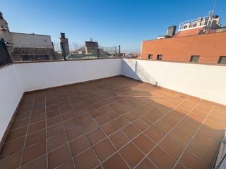 Àtic a Carrer del doctor robert 214. Espectacular ático en bufalà con terraza privada de 27 m²