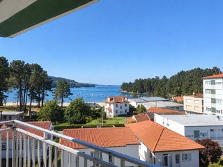 Pis a Rúa pinemar 7. Piso a 50 metros de la playa de cabanas