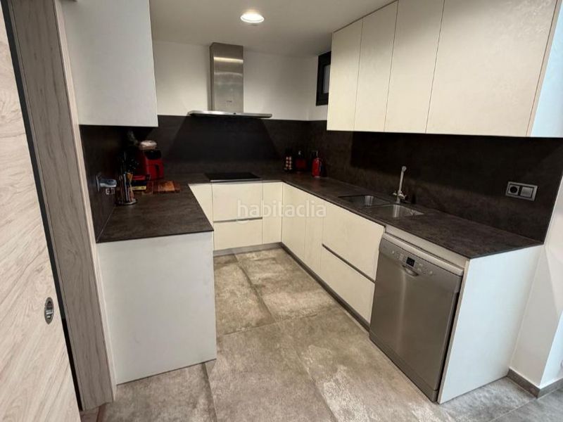 Foto 8b6d70c1-c3b5-4e53-8408-2414a2ae8153. Casa adosada en carrer pla de fogars 9 excelente vivienda reformada en Mataró