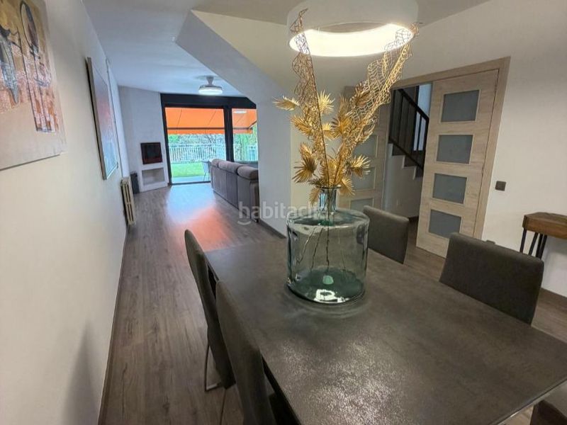 Foto bdf7282f-ed12-4e43-878c-f1b34047eed7. Casa adosada en carrer pla de fogars 9 excelente vivienda reformada en Mataró