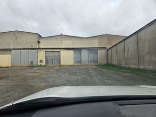 Miete Fabrikhalle in De l'electricitat  9. Nave industrial