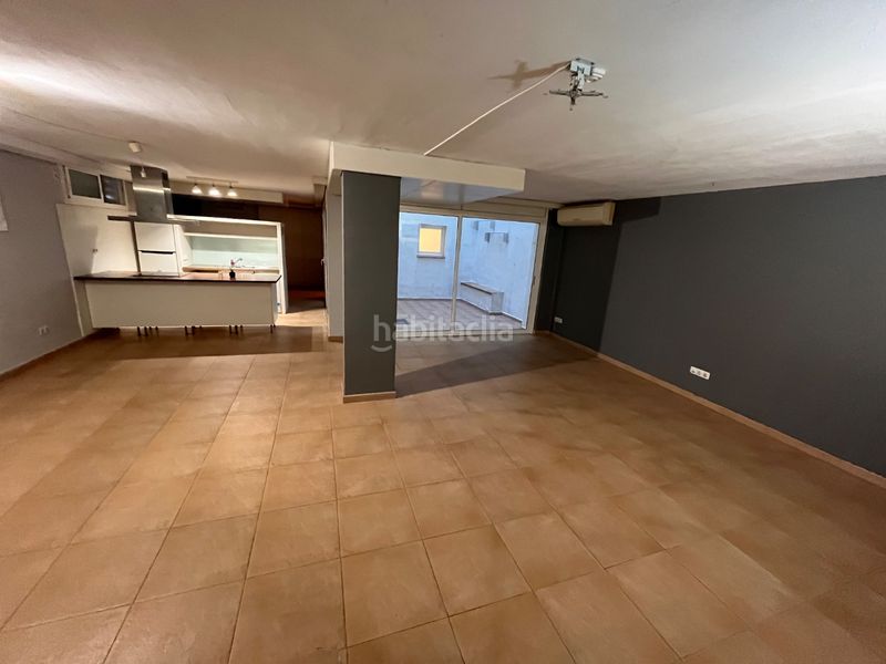 Foto f3738c04-9110-45c4-83d7-310b4a0f9256. Loft en calle sant dalmir 3 para entrar a vivir en Barcelona
