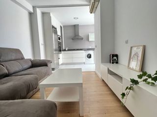 Rent Flat in Calle albacete 2. Piso alquiler catarroja