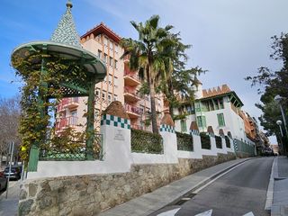 Lloguer Àtic a Cardenal vives i tutó 35. Atico exclusivo en casa moedernista de puig i cadafalch