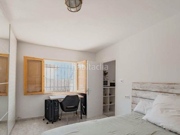 Foto 2991de8e-1747-4968-b880-b5a7bfb7693d. Casa en av. llimoners 42 * particular vende* amplia casa unifamiliar reformada con espectaculares vistas al mar y apartamento independiente en Canet de Mar